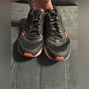 Saucony Black and Pink Athletic Shoes